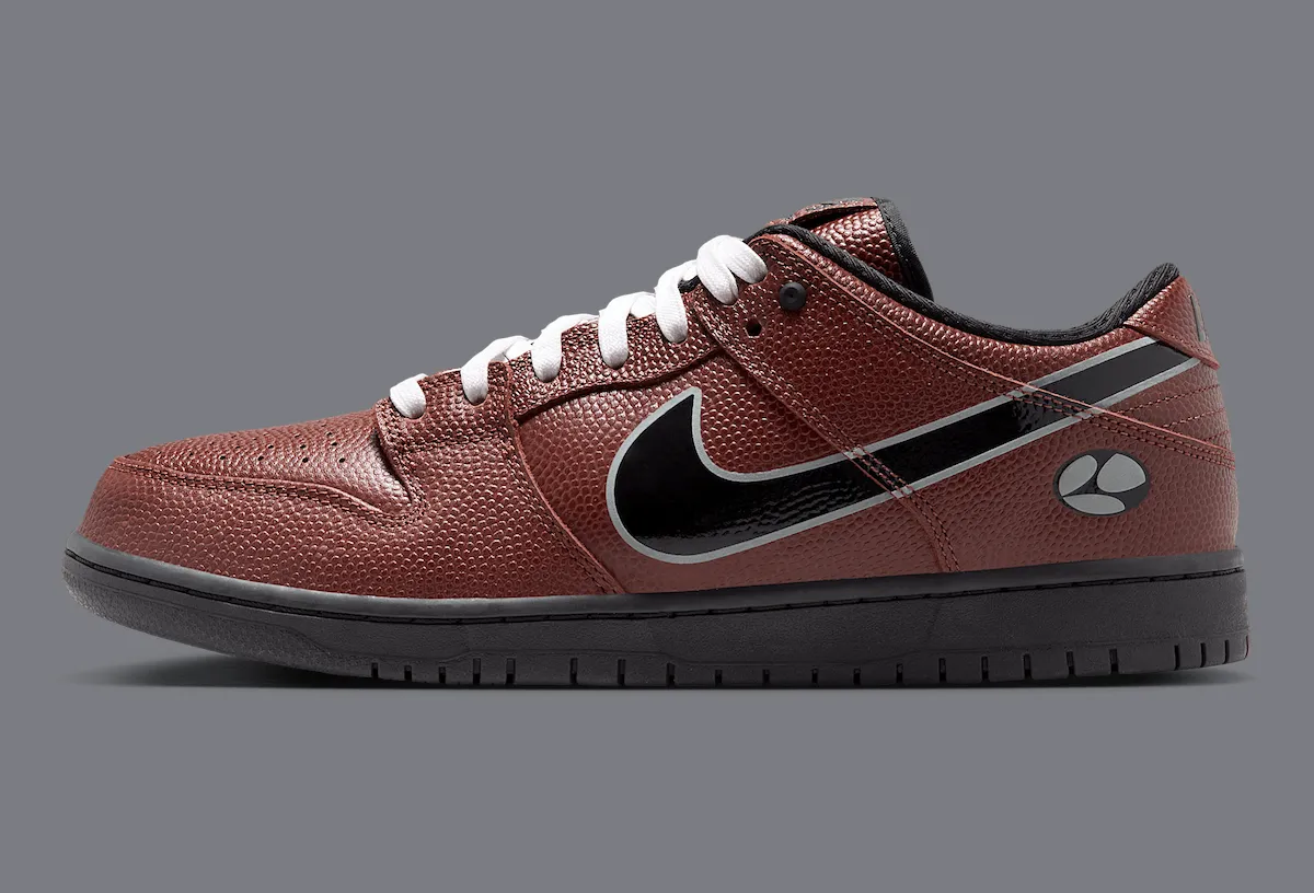 Limosine Skateboards x Nike SB Dunk LowLimosine x Nike SB Dunk Low 联名鞋款曝光