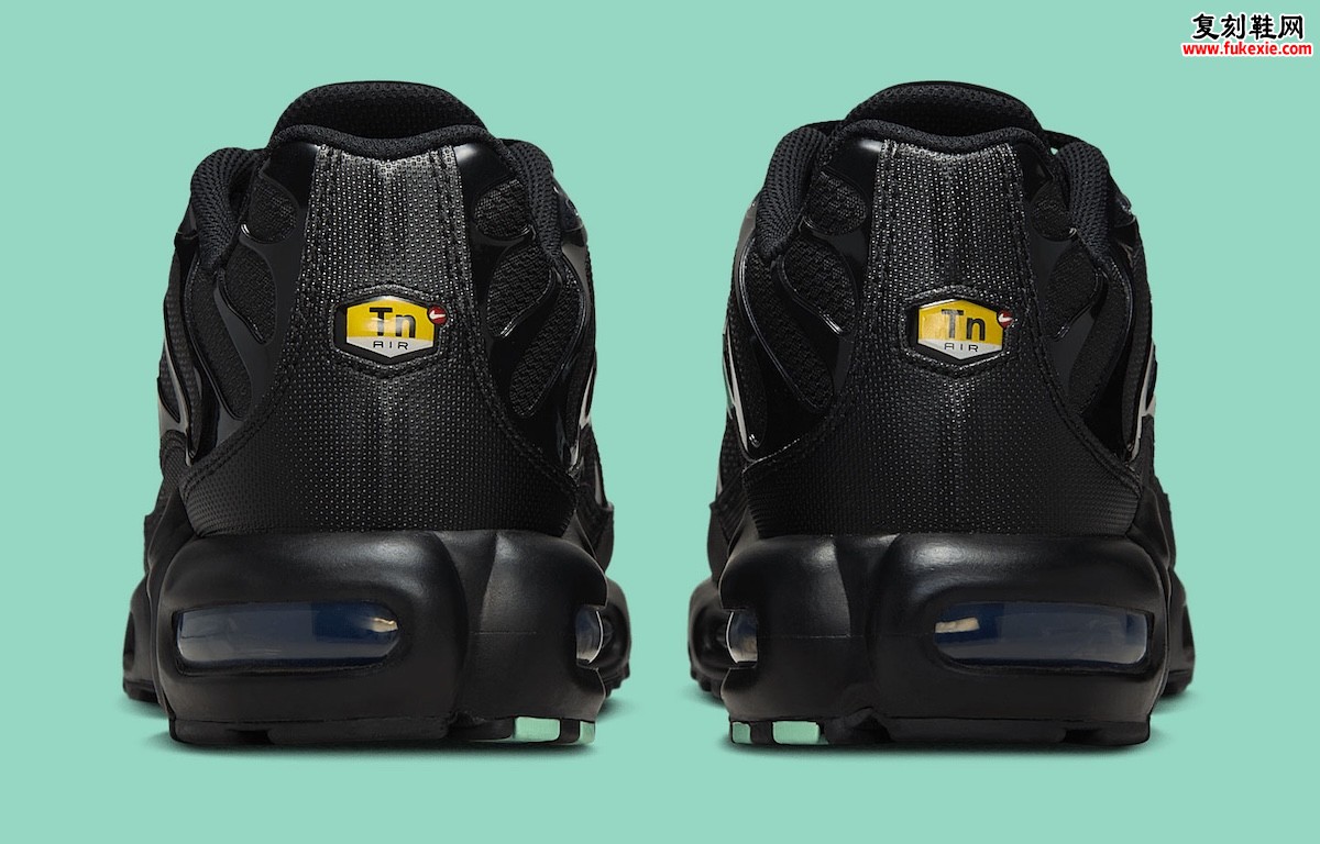 耐克Air Max Plus「墨夜薄荷」：当暗夜与蒂芙尼绿奏响轻奢变奏曲