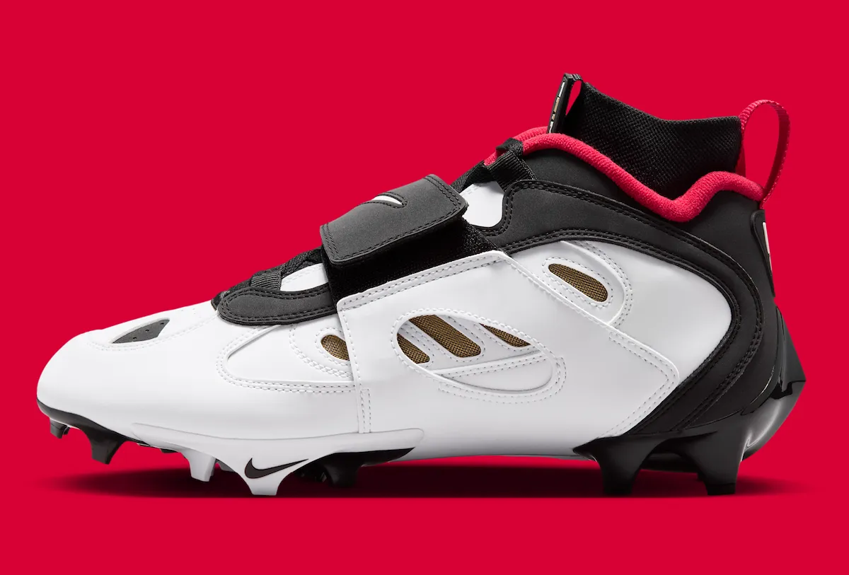 致敬双栖传奇迪昂·桑德斯,Nike Diamond Turf 2 “49ers”橄榄球鞋款复刻,经典黑红金配色重现插图1 致敬双栖传奇迪昂·桑德斯,Nike Diamond Turf 2 “49ers”橄榄球鞋款复刻,经典黑红金配色重现