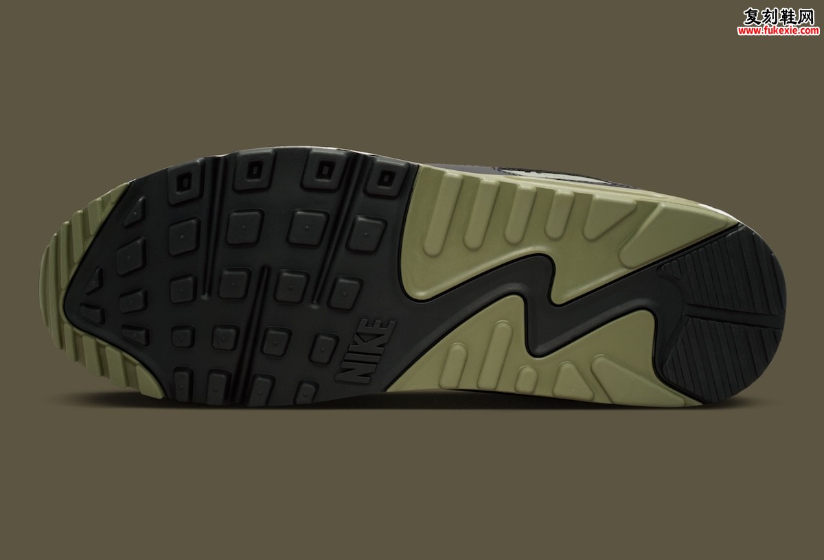Nike Just Gave The Air Max 90 A Clean “Silver Sage”以大地色系重塑经典轮廓