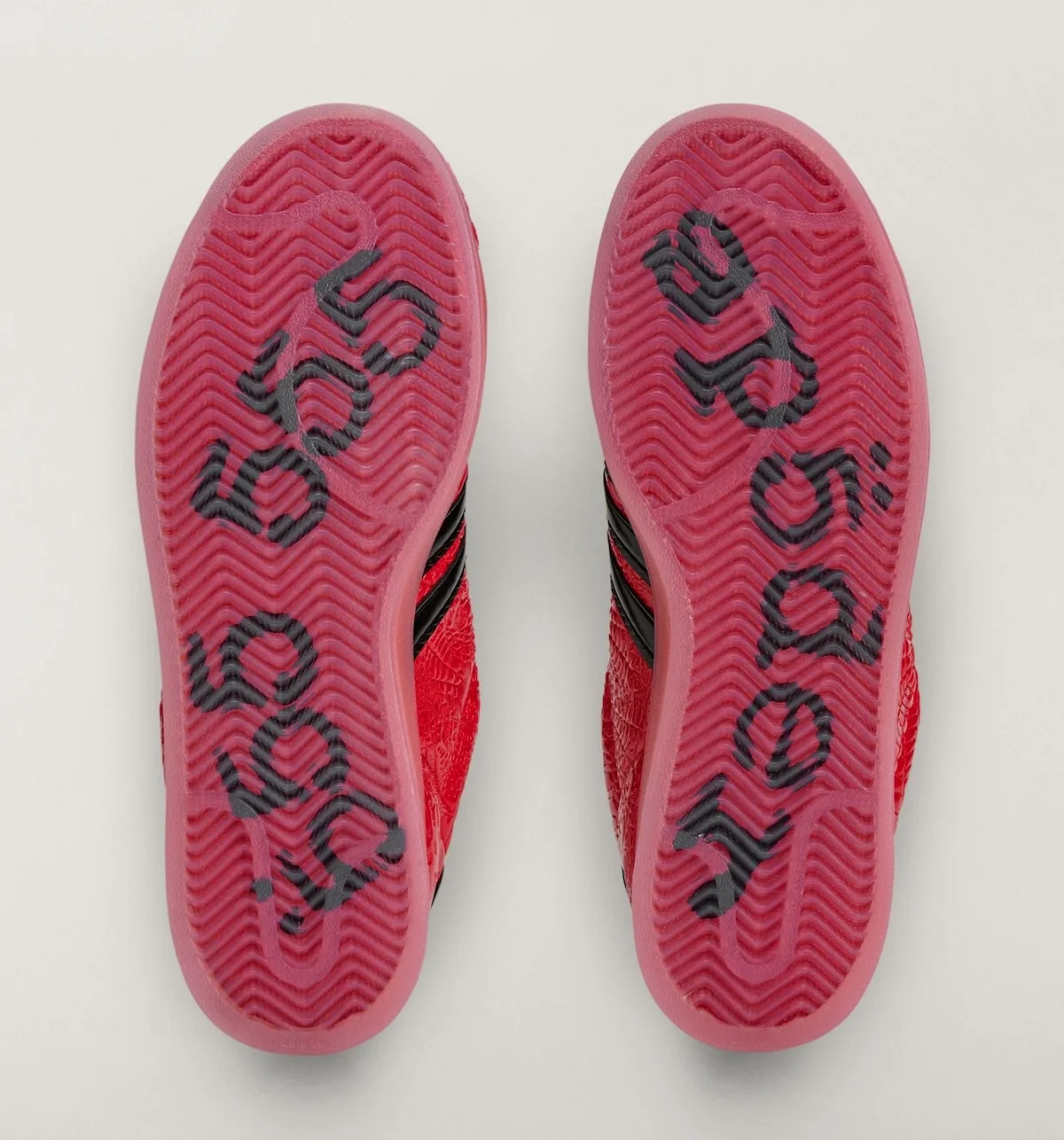 红黑裂纹漆皮再造经典：Sp5der x adidas Superstar 二月底双批次发售