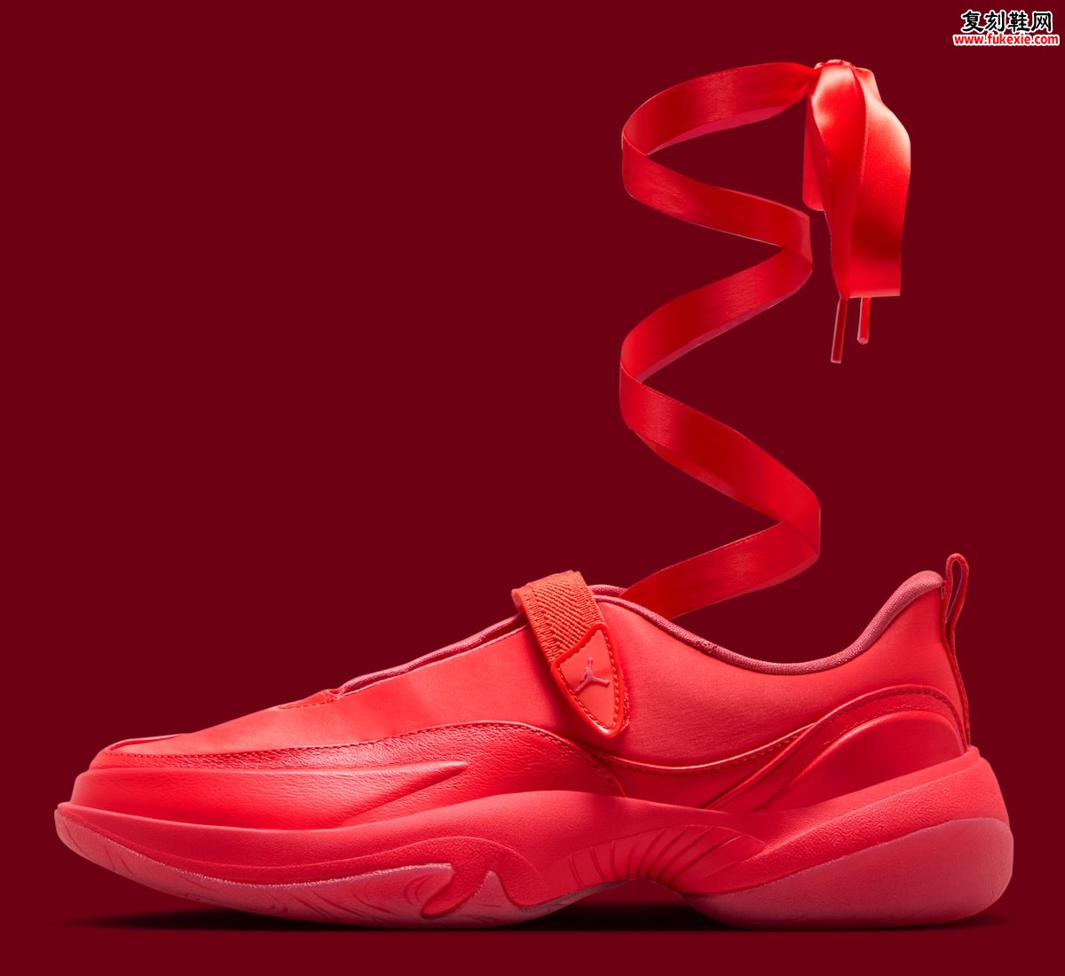 当芭蕾美学邂逅运动基因：Jordan Pointe ‘智利红’ 以优雅廓形开启2026春季女鞋新叙事