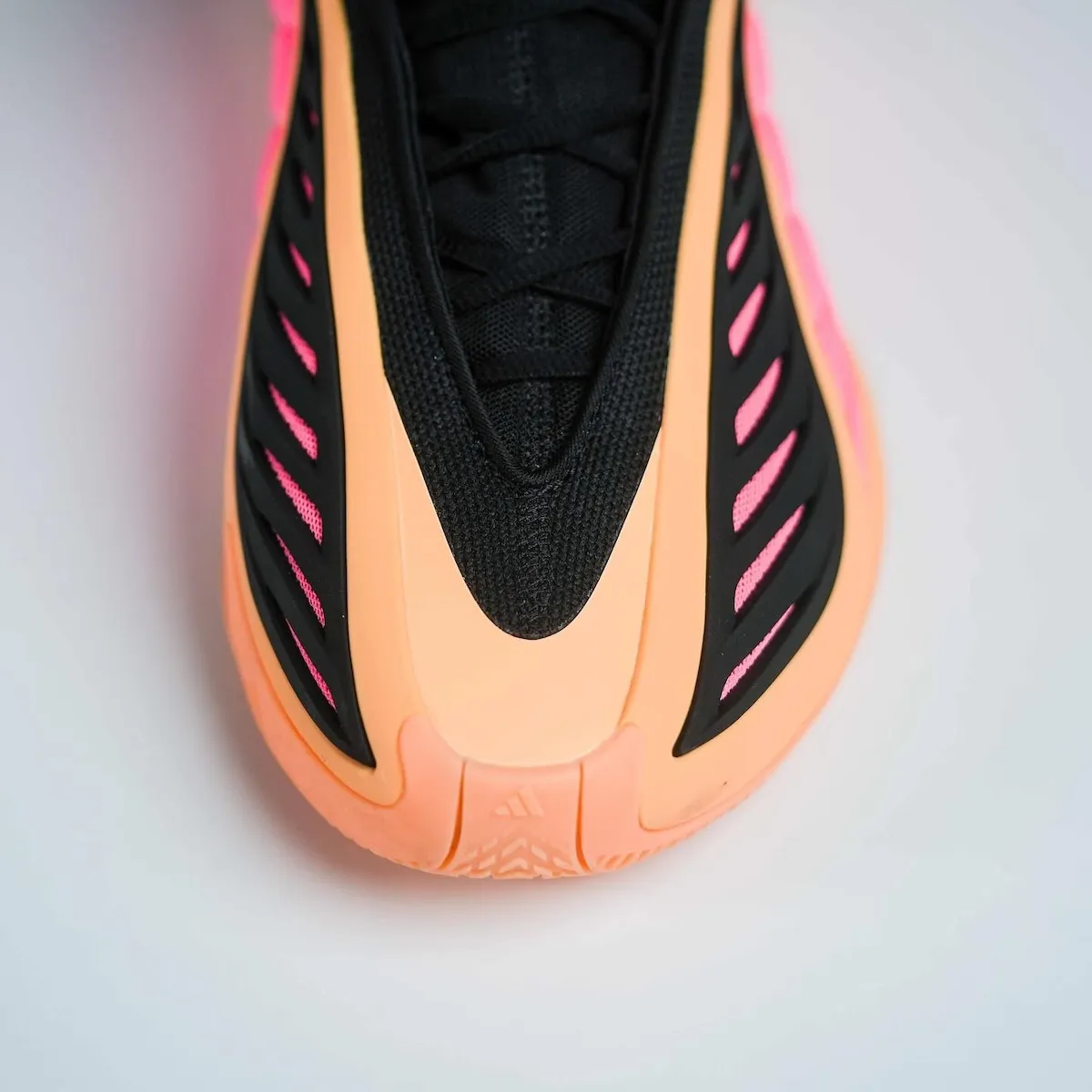adidas Anthony Edwards 2 “With Love” adidas AE 2 “With Love” 官方细节释出！