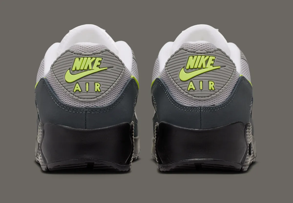 灰色画布上的霓虹宣言：Nike Air Max 90 ‘Neon’ 2026年复刻，经典电光再燃三月