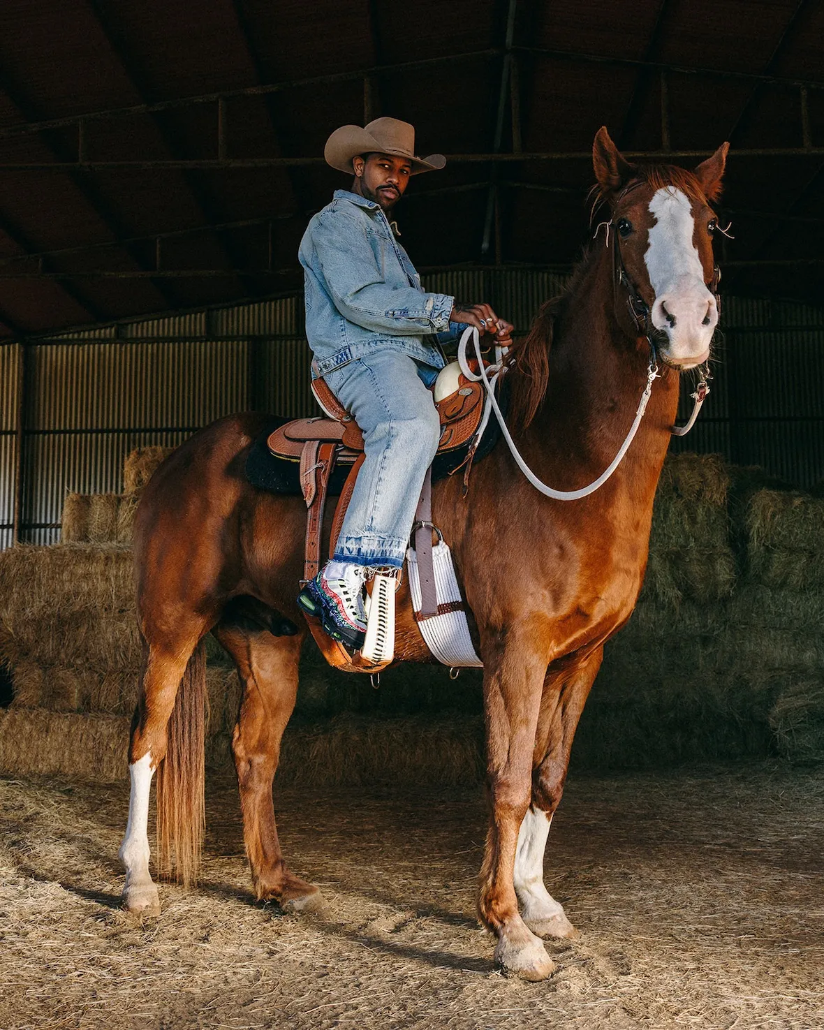 佩斯利狂想曲：Nike Air Max 95 ‘Paisley Bandana’ 如何用一方头巾改写复古跑鞋语法