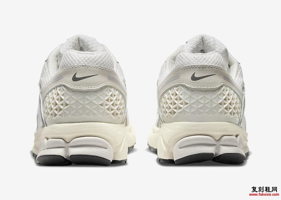 NIKE ZOOM VOMERO 5 “PLATINUM TINT” 现已上市（2024 年 3 月）