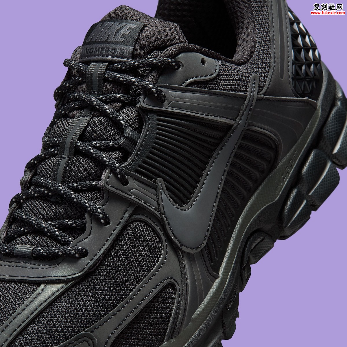 Nike Zoom Vomero 5“黑曜反光”10月29日登场，低调配色暗藏锋芒科技美学