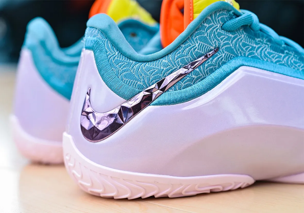 Nike LeBron 23 “Miami Twice”“迈阿密两次”配色10月9日发售,致敬热火王朝岁月