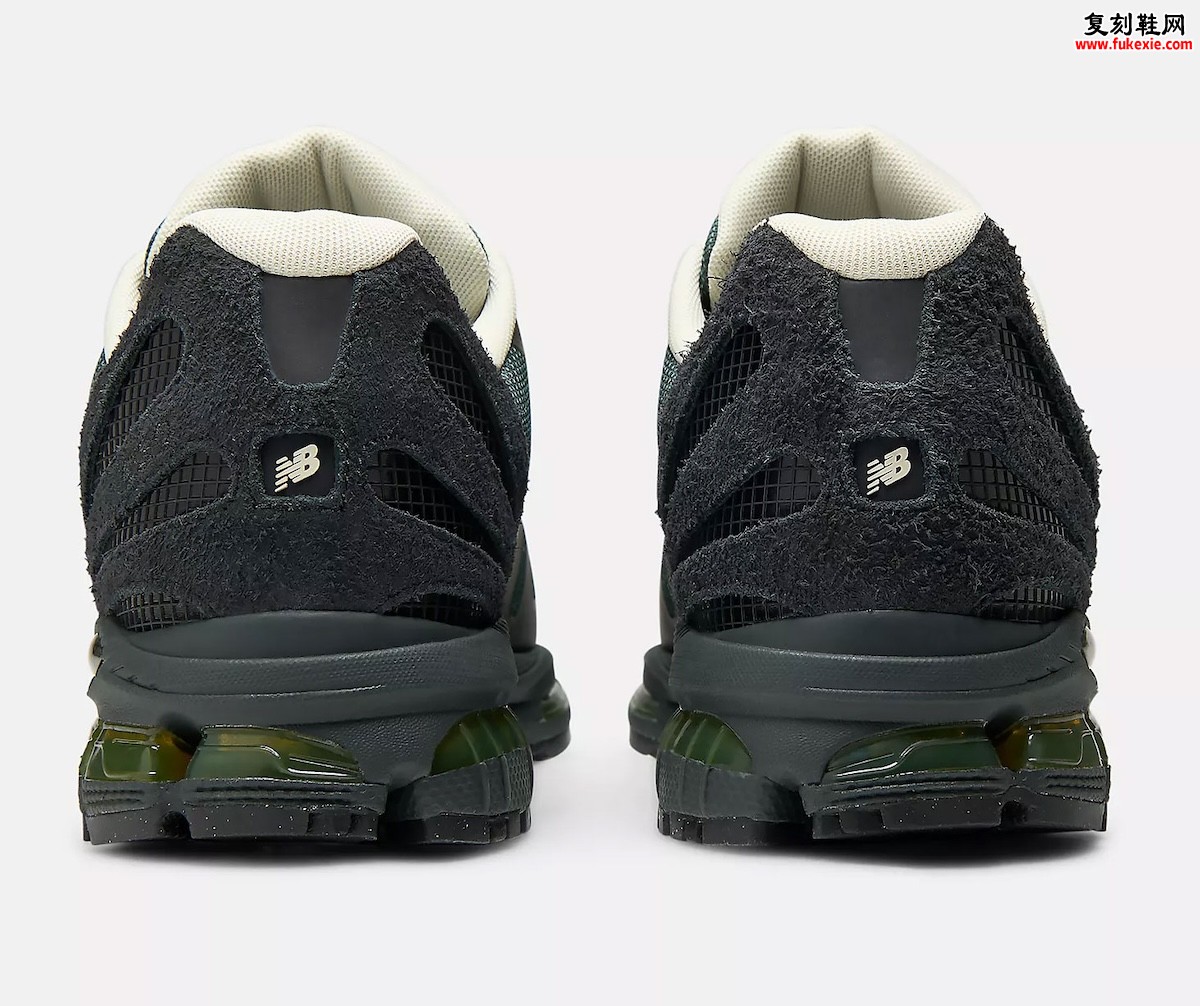 Stone Island x New Balance 1890 “Deep Forest” 深绿Ripstop网格，2026世界杯联名足球生活鞋$220