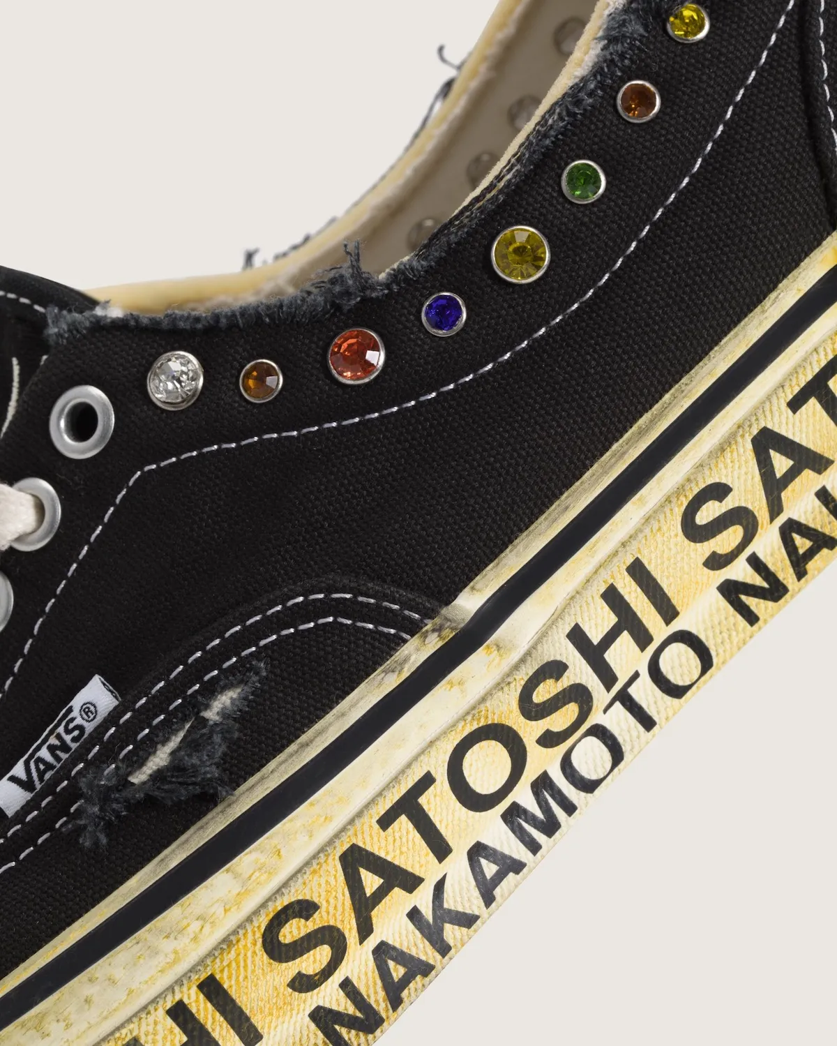 Satoshi Nakamoto x Vans Era 95“Round Jewel”2026年4月发售,圆形珠宝点缀延续限量联名热度