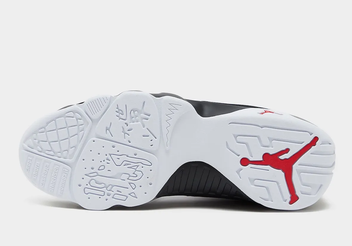 Air Jordan 9 OG “Space Jam”太空大灌篮2026年8月回归!白黑红OG配色搭30周年特殊鞋盒插图4 Air Jordan 9 OG “Space Jam”太空大灌篮2026年8月回归!白黑红OG配色搭30周年特殊鞋盒