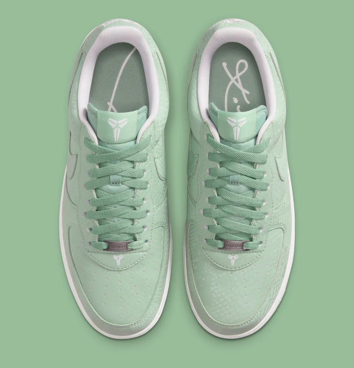 Nike Kobe Air Force 1 Low “Steam”极简美学新作科比剑鞘Logo叠加蒸汽绿蛇纹鞋面致敬传奇