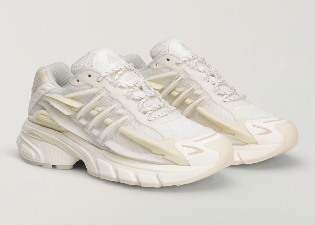 Pharrell x adidas Jellyfish “Triple White”菲董纯白水母官图释出，全白配色7月15日发售缩略图