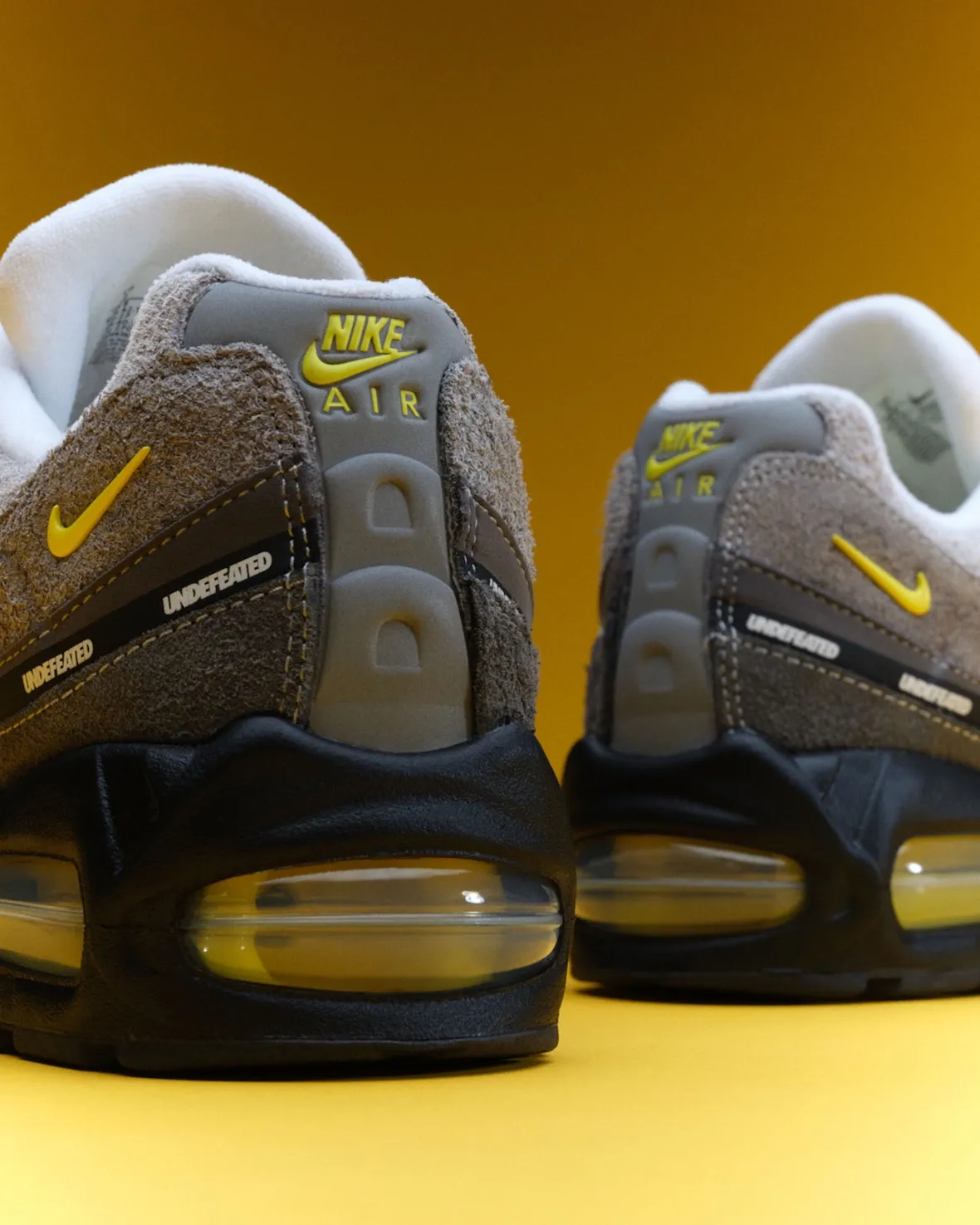 2025年耐克城市限定系列再添新作:Undefeated 联名上海专属版Air Max 95上市抽签即日开启