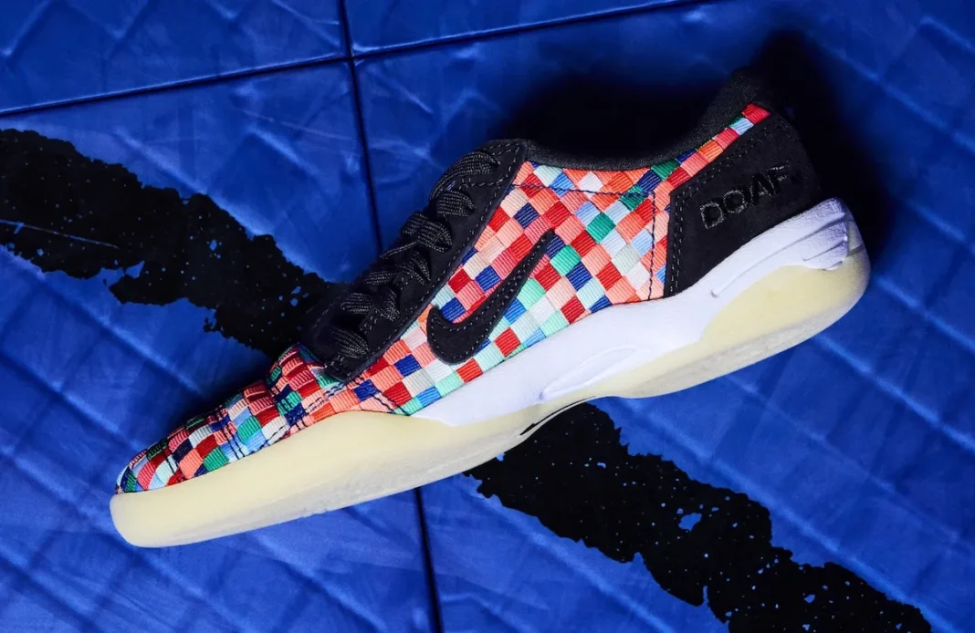 DOAF x Nike Total 90 “Beautiful Game”DOAF联名GOAT释出Nike Total 90‘美丽足球’ 全球300双7.14发售插图1 DOAF x Nike Total 90 “Beautiful Game”DOAF联名GOAT释出Nike Total 90‘美丽足球’ 全球300双7.14发售