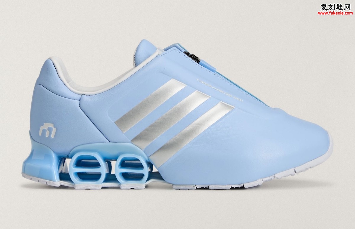 Miaou联乘adidas复古千禧足球风潮，拉链版Megaride S2液态银极光蓝双色齐发