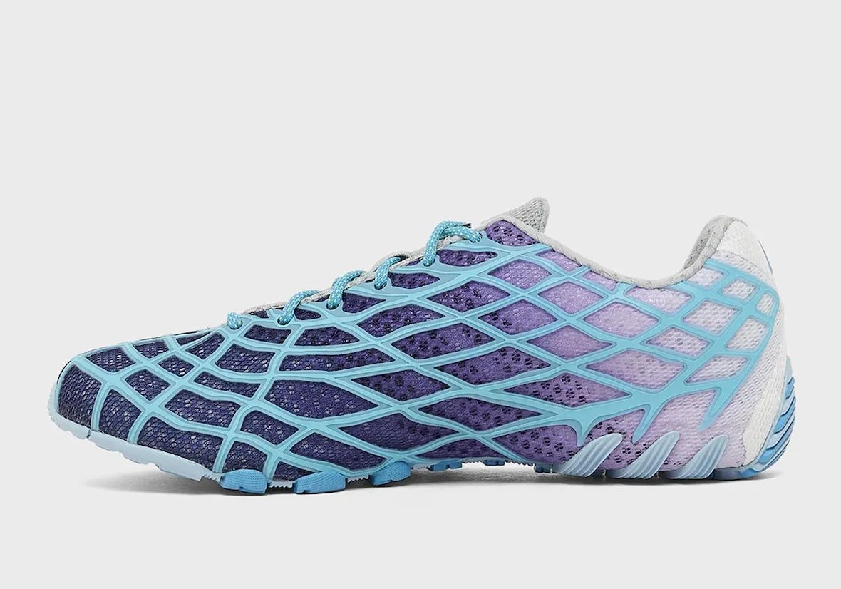 Bad Bunny新联名翻出adidas千禧年档案，F50足球鞋混搭Ghost Sprint跑鞋七月发售