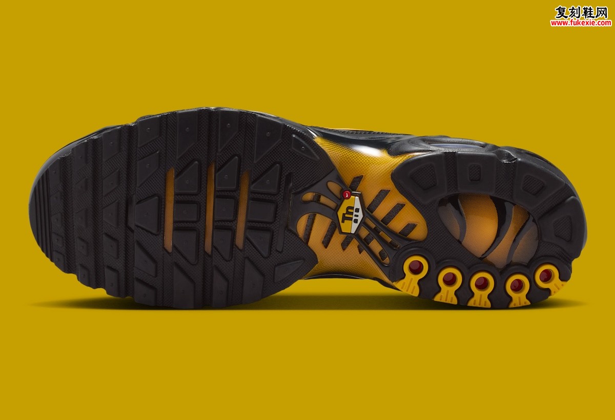 Nike Air Max Plus Premium黑玫瑰金配色 激光橙点睛重塑经典波浪线条