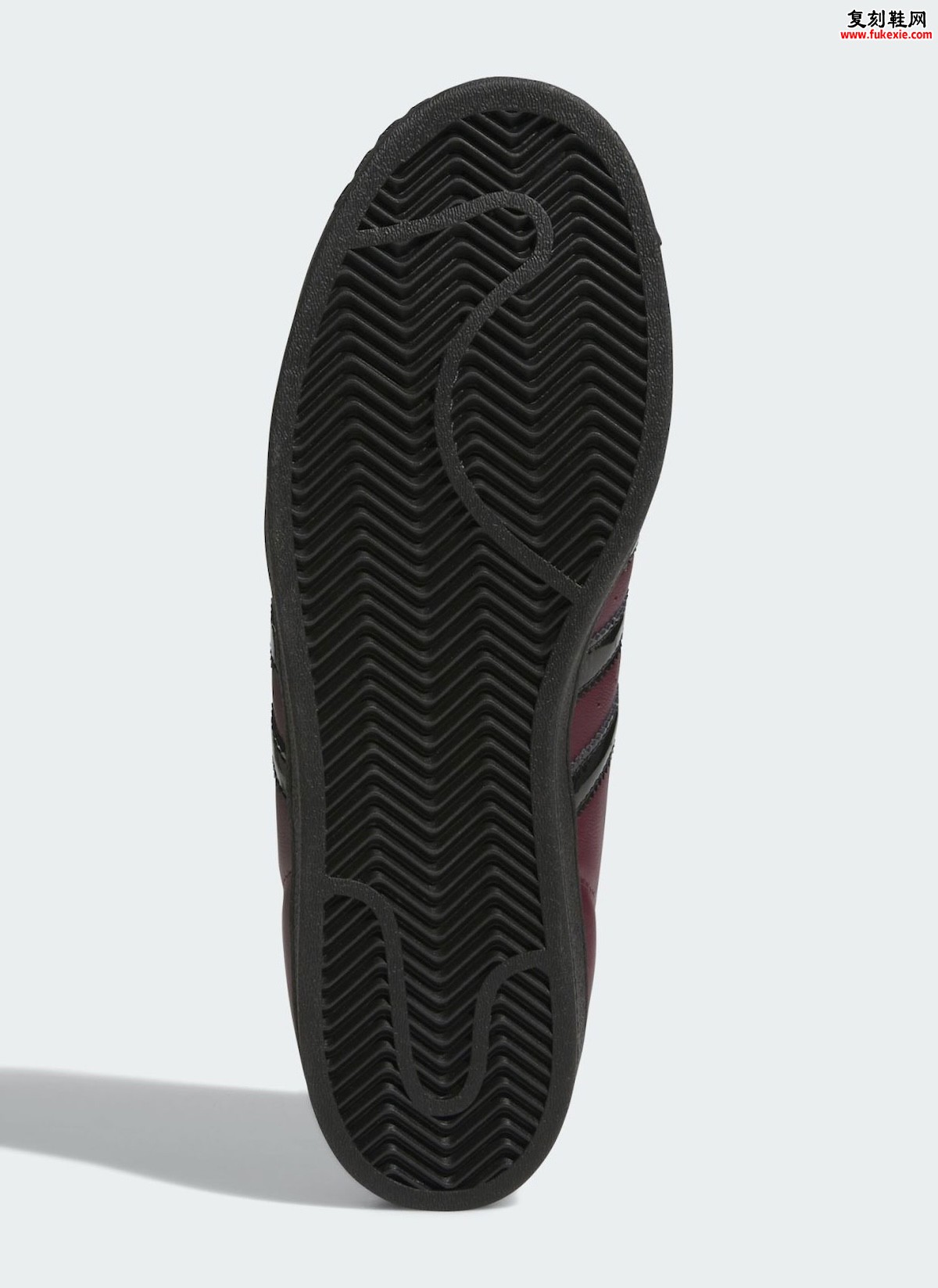 Marcos Montoya 首双签名滑板鞋登场：adidas Superstar ADV 栗色漆皮复古板鞋