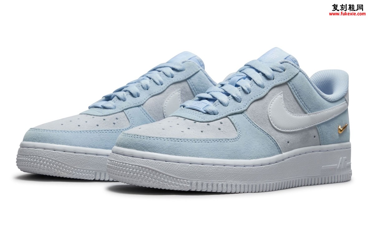 氢蓝水洗麂皮,Nike Air Force 1 Low “Hydrogen Blue” 金属金迷你勾,2026夏季登场插图 氢蓝水洗麂皮,Nike Air Force 1 Low “Hydrogen Blue” 金属金迷你勾,2026夏季登场