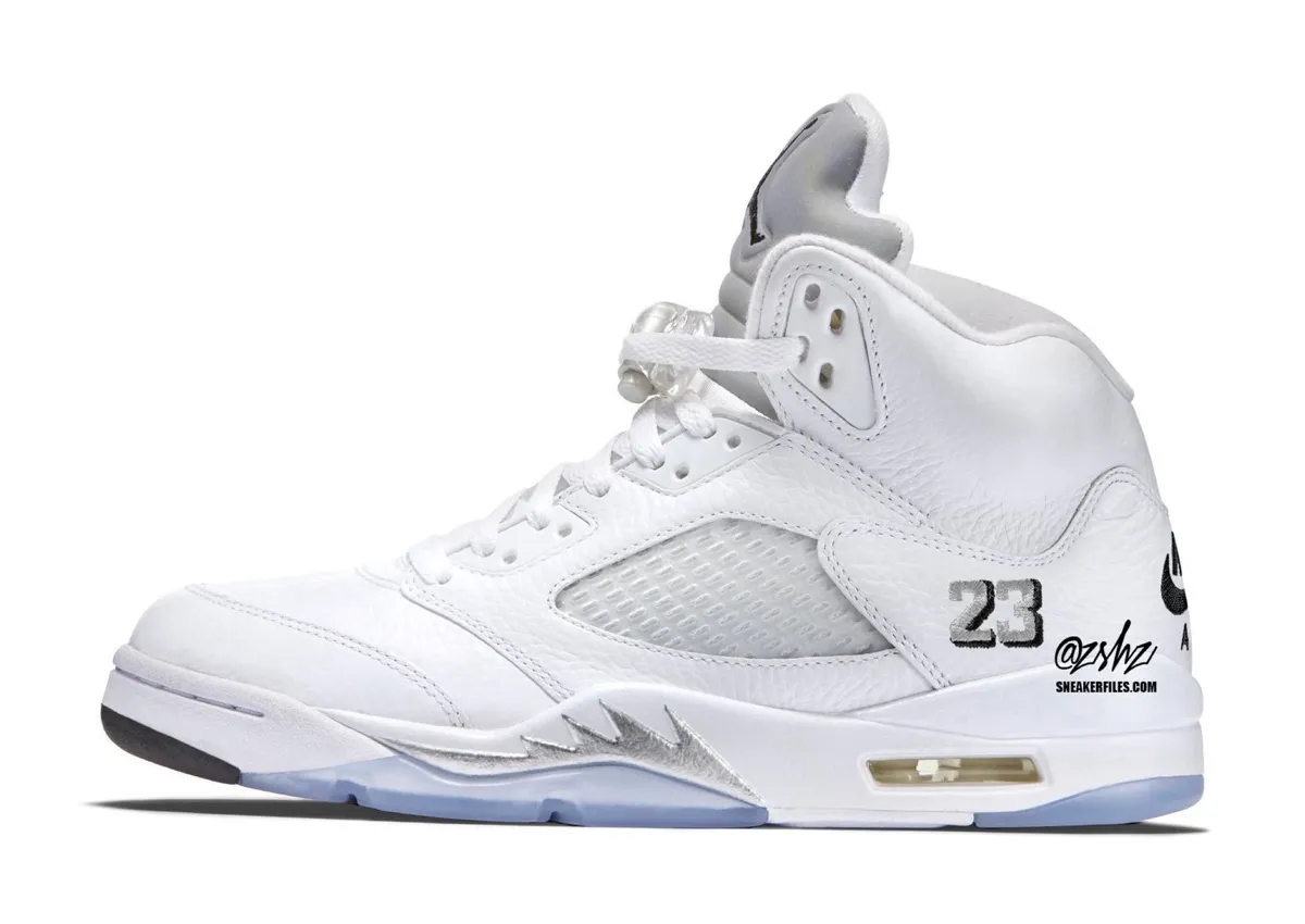 2026年夏季经典复刻:Air Jordan 5 “白金属” 携元年细节回归,发售日提前至4月25日