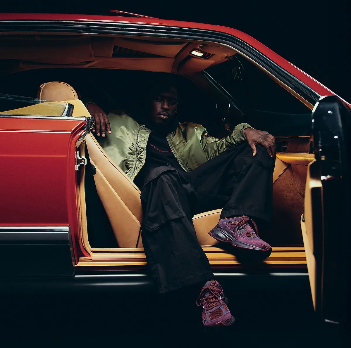 里奇·保罗联名New Balance 2010 “心无旁骛”系列发布:以专注哲学重塑千禧性能美学