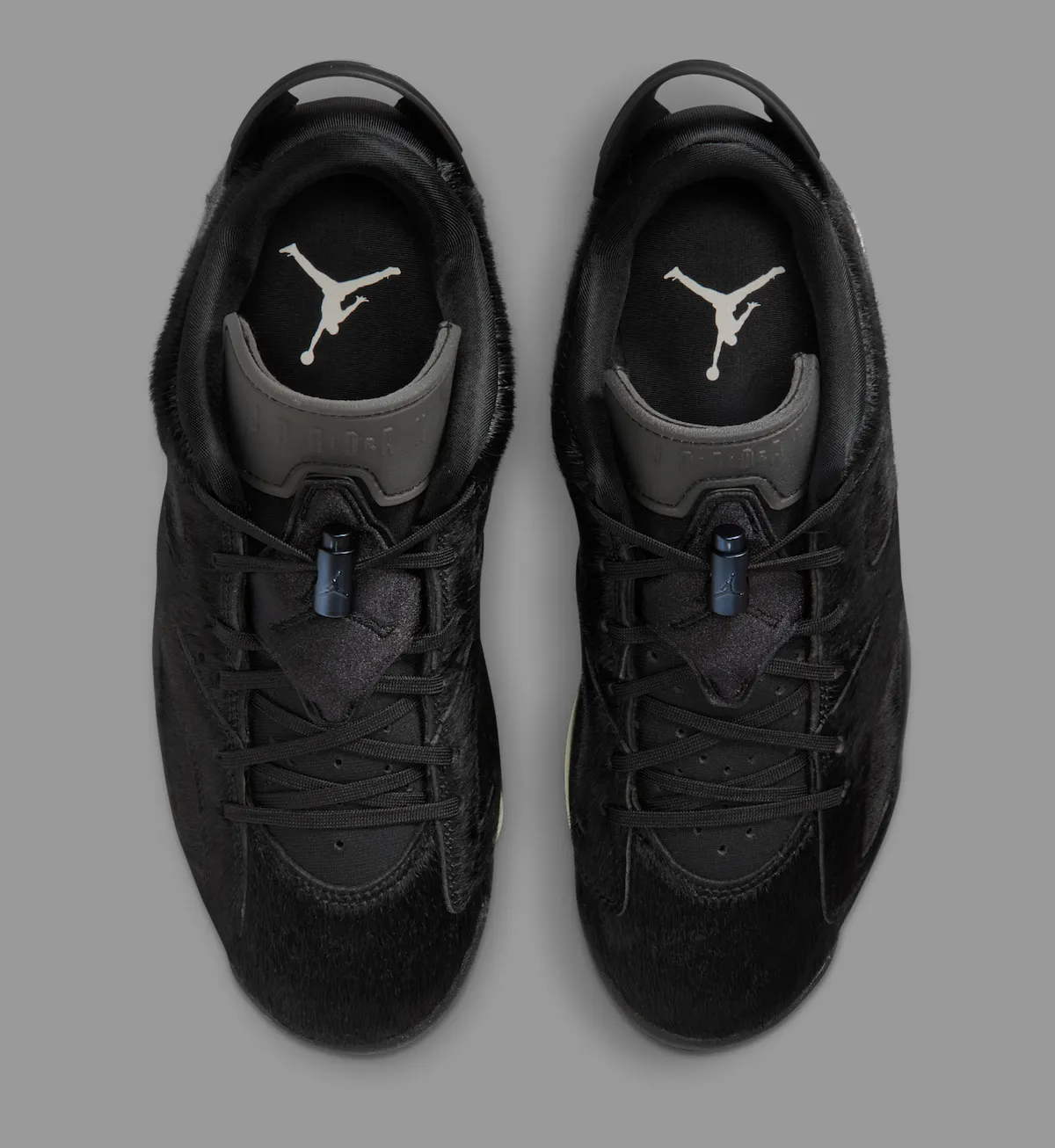 马毛黑魂：Air Jordan 6 Low ‘Blackout’ 以奢华材质重塑低帮经典，2026春季低调登场