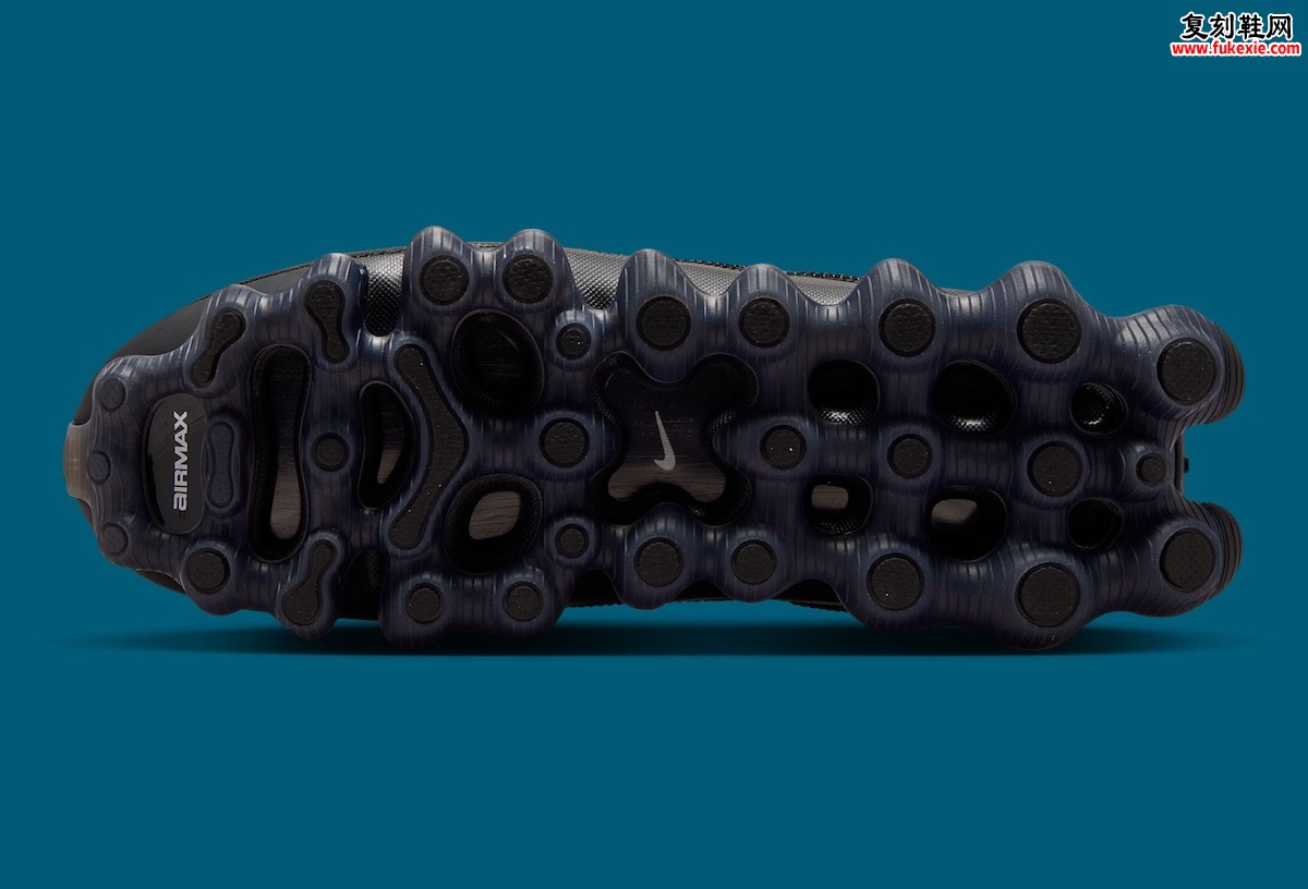 NIKE Air Liquid Max Triple Black搭载点载式镂空全掌气垫科技与可抽取Cushlon鞋垫
