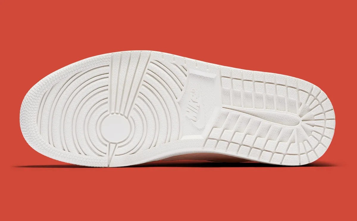 极简美学的逆向回归：Air Jordan 1 Low OG无Swoosh版‘北极橙’ 2026年春季低调复刻