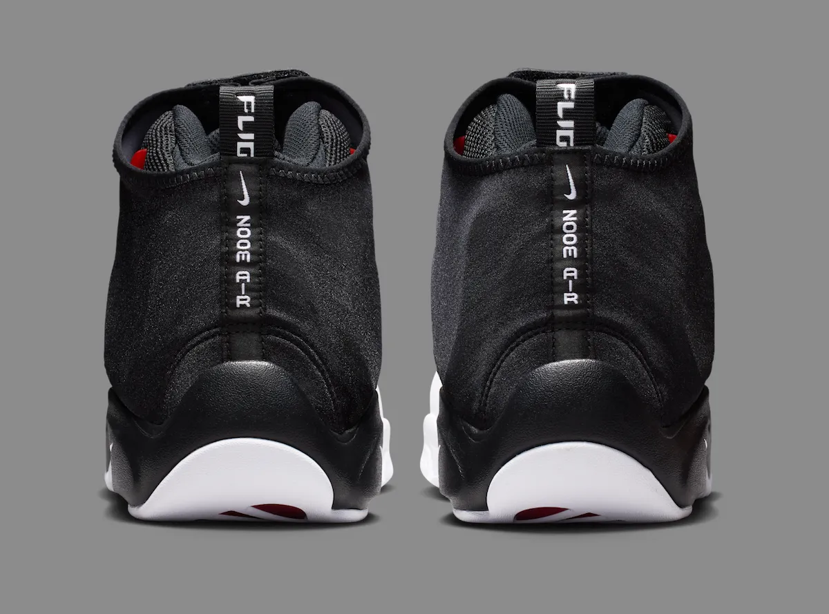 Nike Air Zoom Flight 98 The Glove 黑白拉链元年鞋型加里·佩顿经典后卫战靴 2026 年 7 月 31 日复刻回归插图4 Nike Air Zoom Flight 98 The Glove 黑白拉链元年鞋型加里·佩顿经典后卫战靴 2026 年 7 月 31 日复刻回归