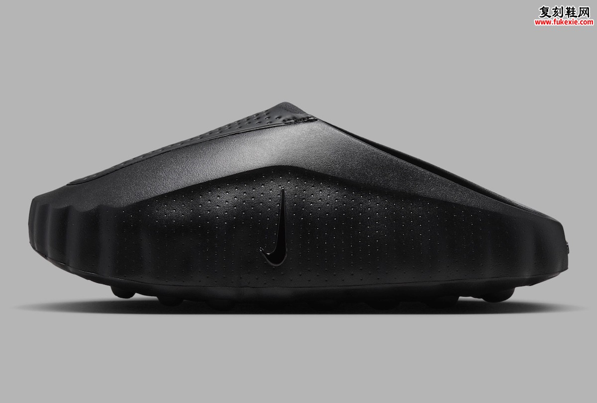Nike Mind 001 “Triple Black” 全黑配色曝光,黑色鞋面柱状中底22区科技节点融入隐密Swoosh插图1 Nike Mind 001
