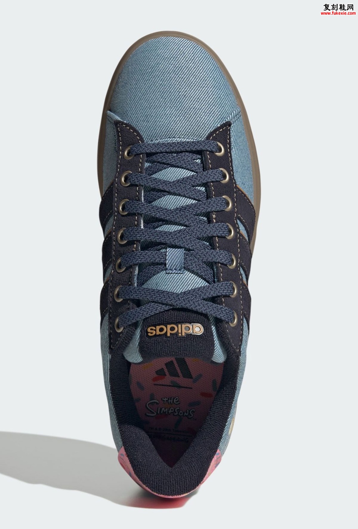 Homer Simpson联名adidas Grand Court登场:粉色甜甜圈后跟成最大彩蛋