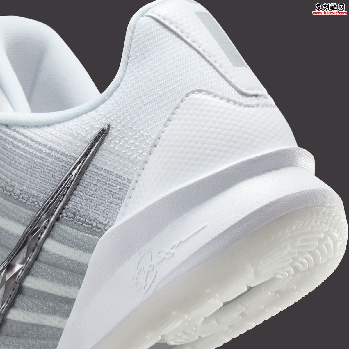 耐克 Sabrina 3「我与我」配色12月上市 金属红S标志与钻石纹理的内心博弈宣言