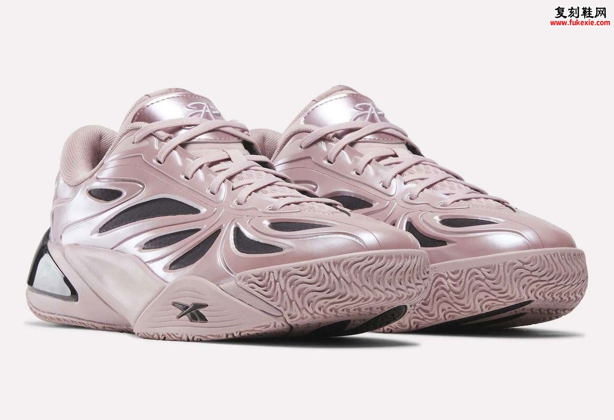 球场锋芒与珍珠光泽:Angel Reese首款签名鞋 ‘Mauve Reign’ 以薰衣草紫定义女子篮球新风尚