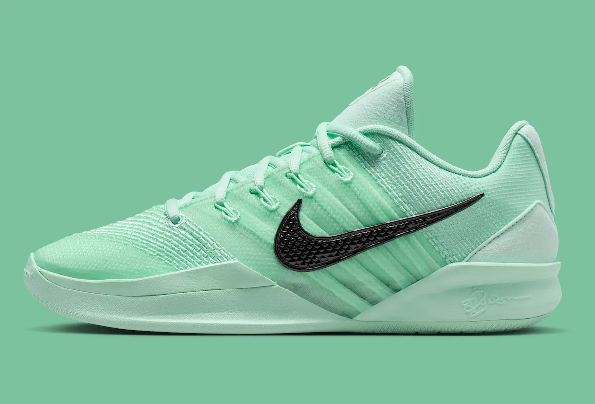 Nike Sabrina 3 Gets Its Own “Statue of Liberty”汲取纽约城市精神 以氧化铜绿点缀春季球场