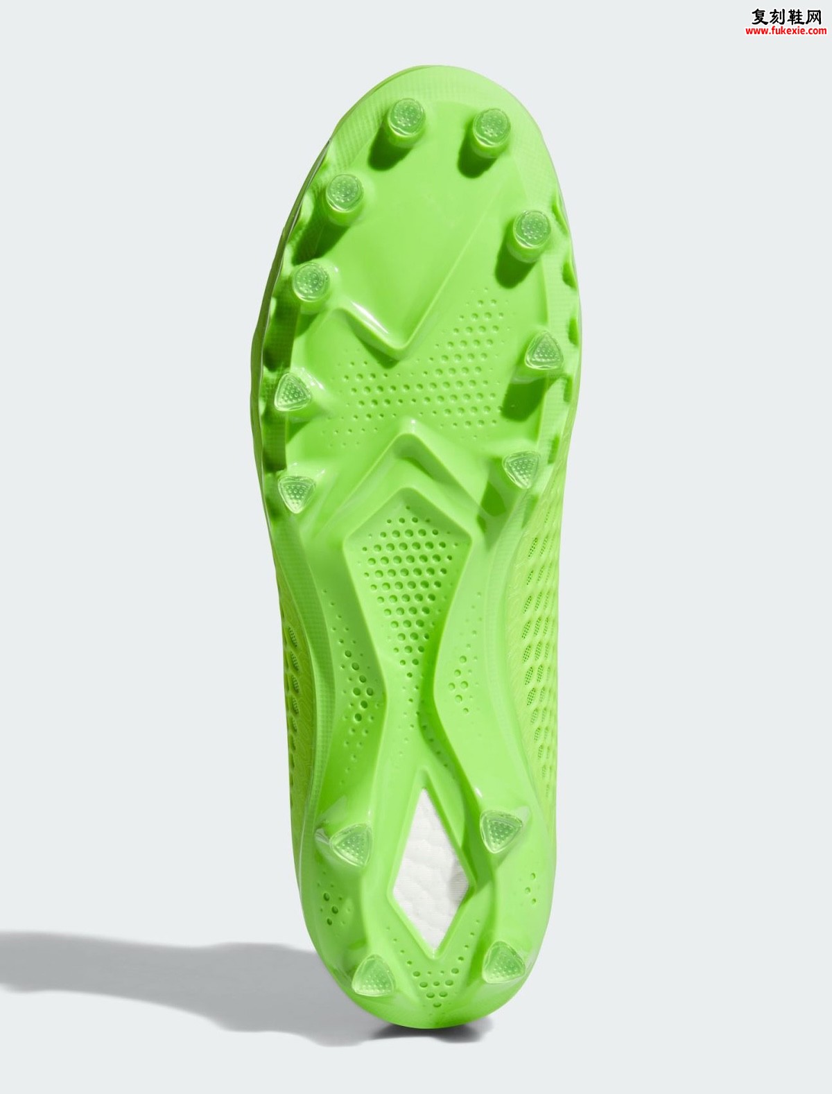 安东尼·爱德华兹首款签名橄榄球钉鞋，adidas AE 1 Low Cleat 亚特兰大维京人黑绿紫配色