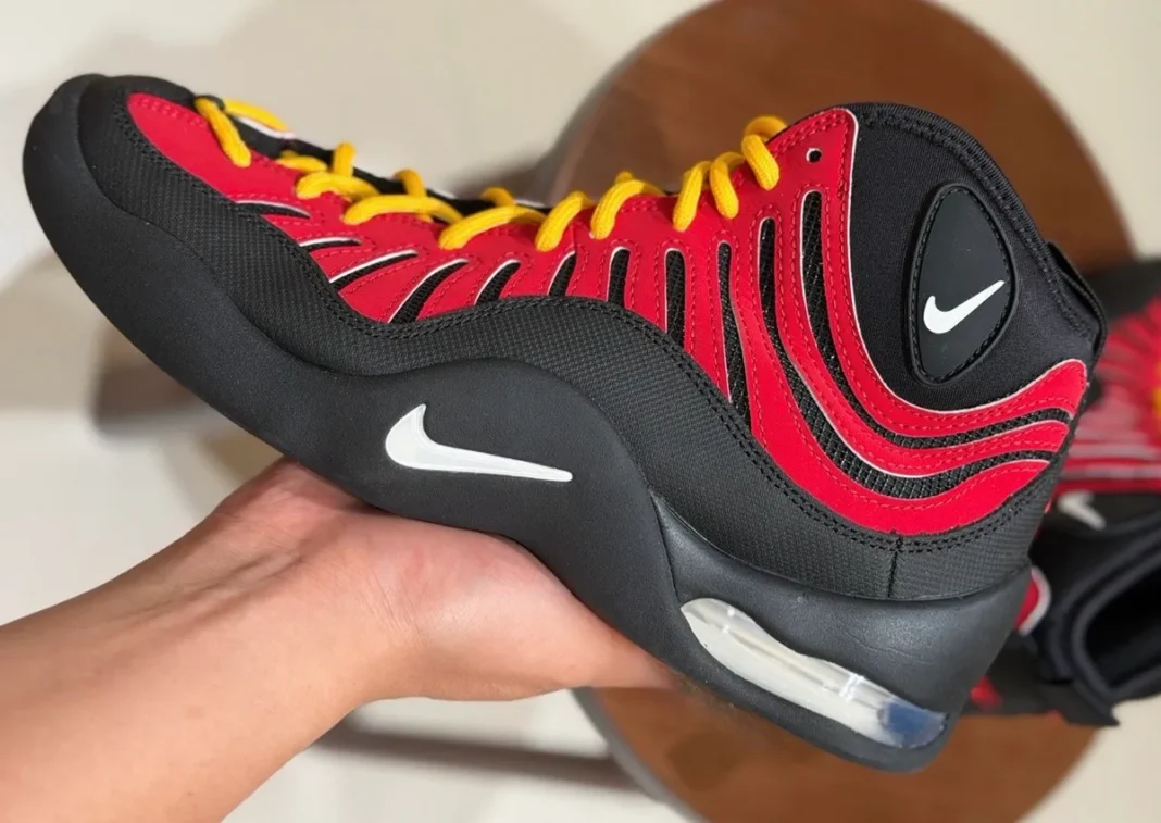 首次曝光 Nike Air Bakin Varsity Red 2026秋季复刻，Eric Avar操刀，蒂姆·哈达威热火队红黑黄配色缩略图