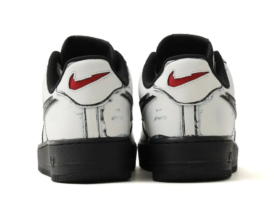 Nike AF1 Low Ghostface 万圣尖叫联名做旧烧焦Swoosh电话吊坠10.26发插图3 Nike AF1 Low Ghostface 万圣尖叫联名做旧烧焦Swoosh电话吊坠10.26发