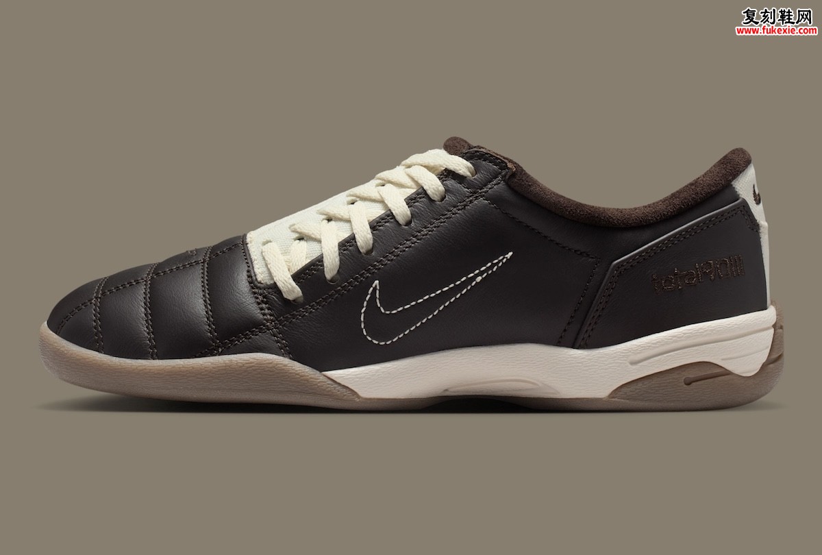 从绿茵场到都市街角:Nike Total 90 III ‘Velvet Brown’ 以天鹅绒棕重塑足球遗产的日常美学