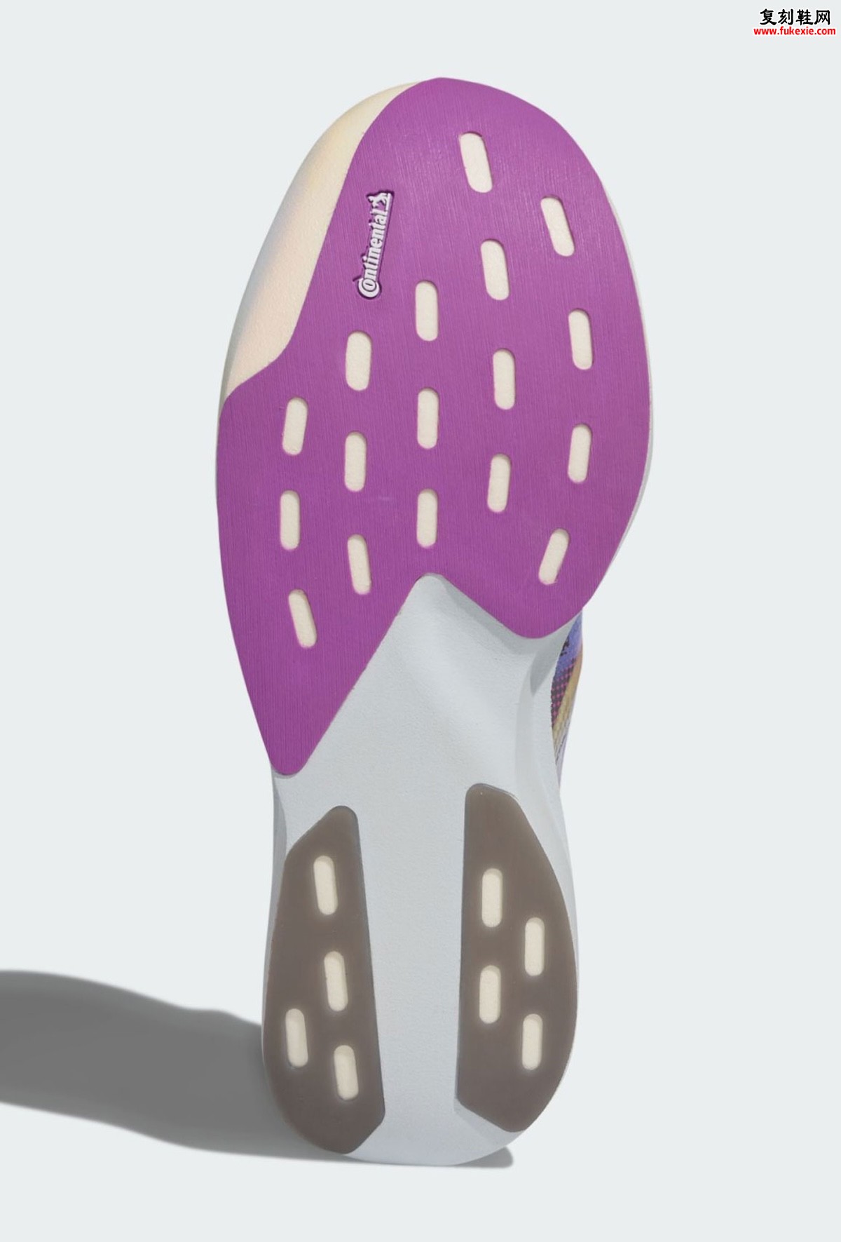 adidas Evo SL ‘Chinese New Year’ 以虹彩渐变与马毛细节演绎农历新年静谧美学