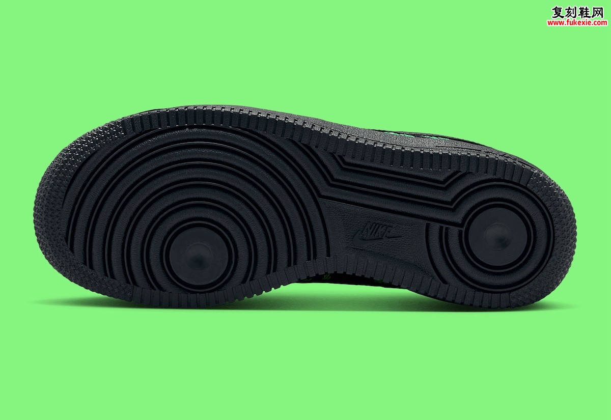 耐克Air Force 1 Low“黑客帝国”童款9月22日发售 黑色战靴+霓虹故障风点燃数字潮流
