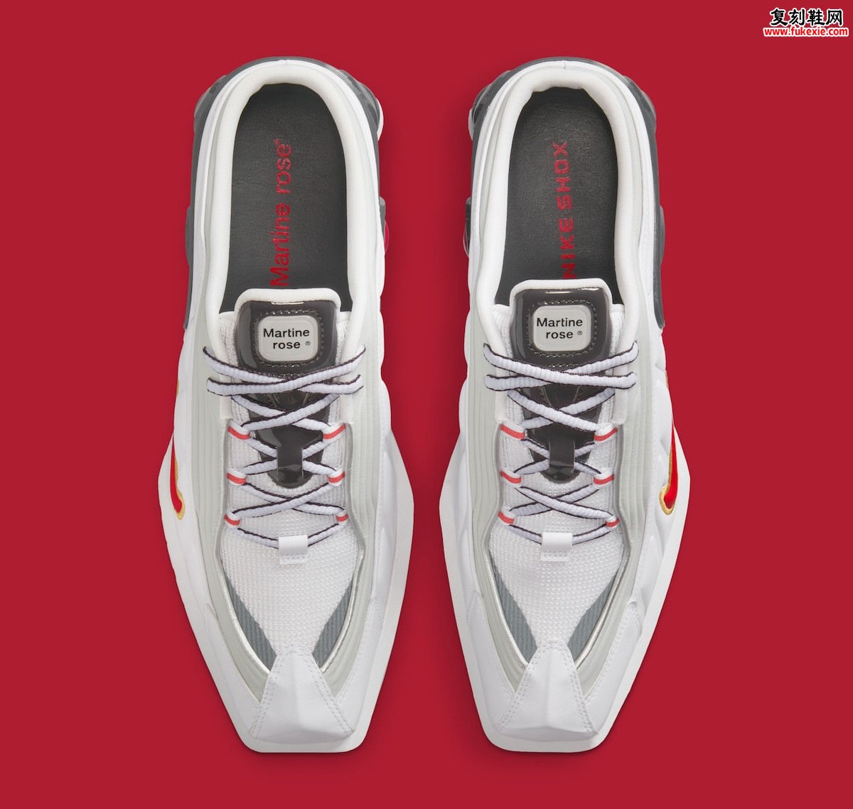 2025假日季重磅来袭！Martine Rose联名Nike Shox MR4拖鞋款惊艳登场