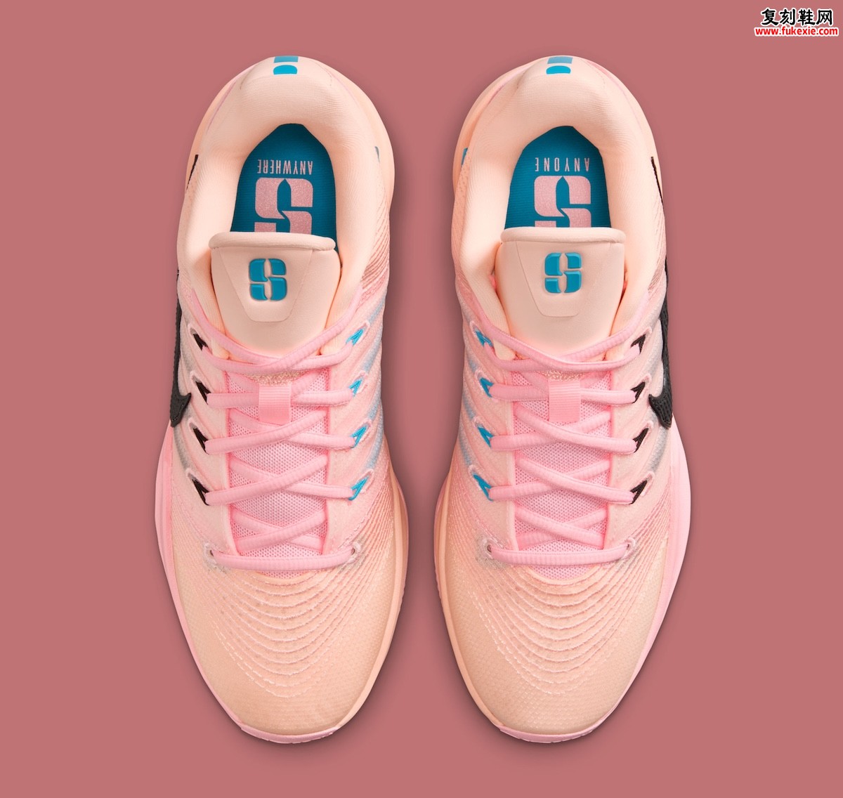 耐克Sabrina 3「绯红粉彩」配色亮相 粉蓝渐变设计诠释女性篮球美学