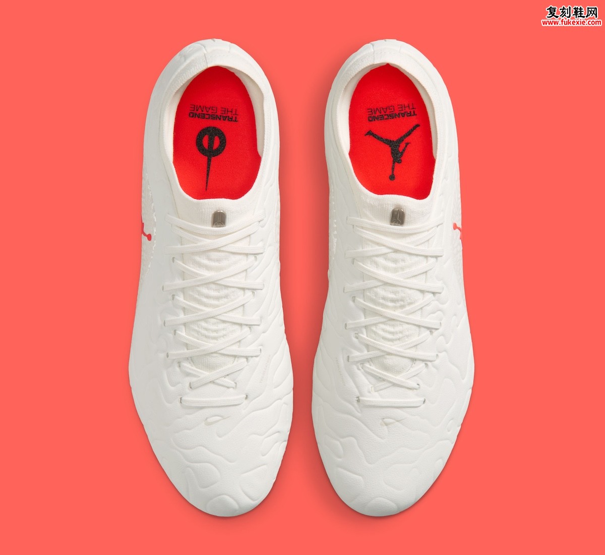 当Jordan Brand遇上足球鞋：Air Jordan 3经典爆裂纹加持，Tiempo Maestro Elite FG 