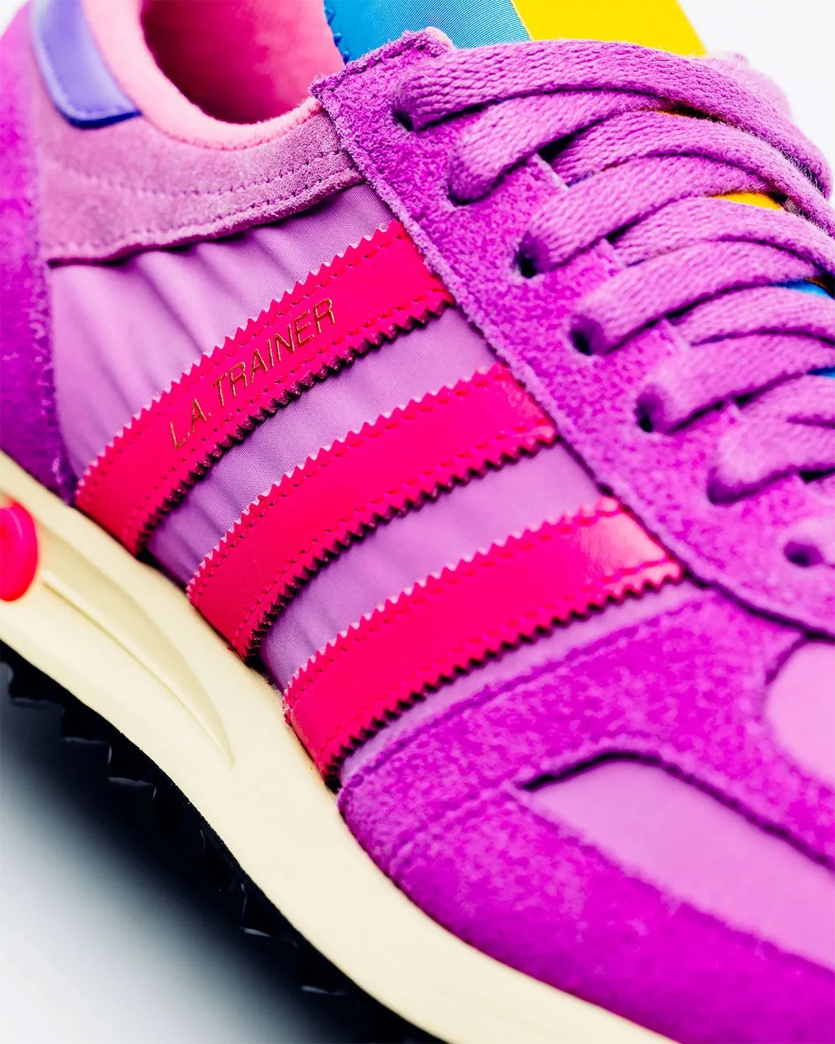 Sneaker Politics x adidas LA Trainer Celebrates Festival Culture重塑1984洛杉矶奥运经典训练鞋