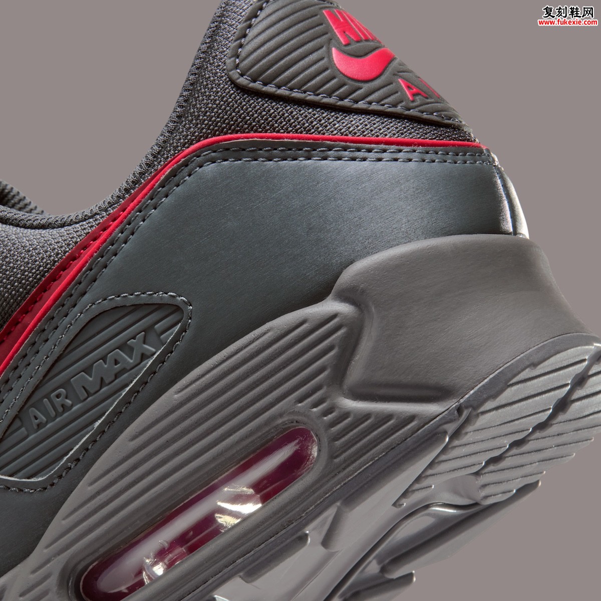 Nike Air Max 90“铁灰红”2025秋日登场,经典跑鞋焕新演绎低调高级感