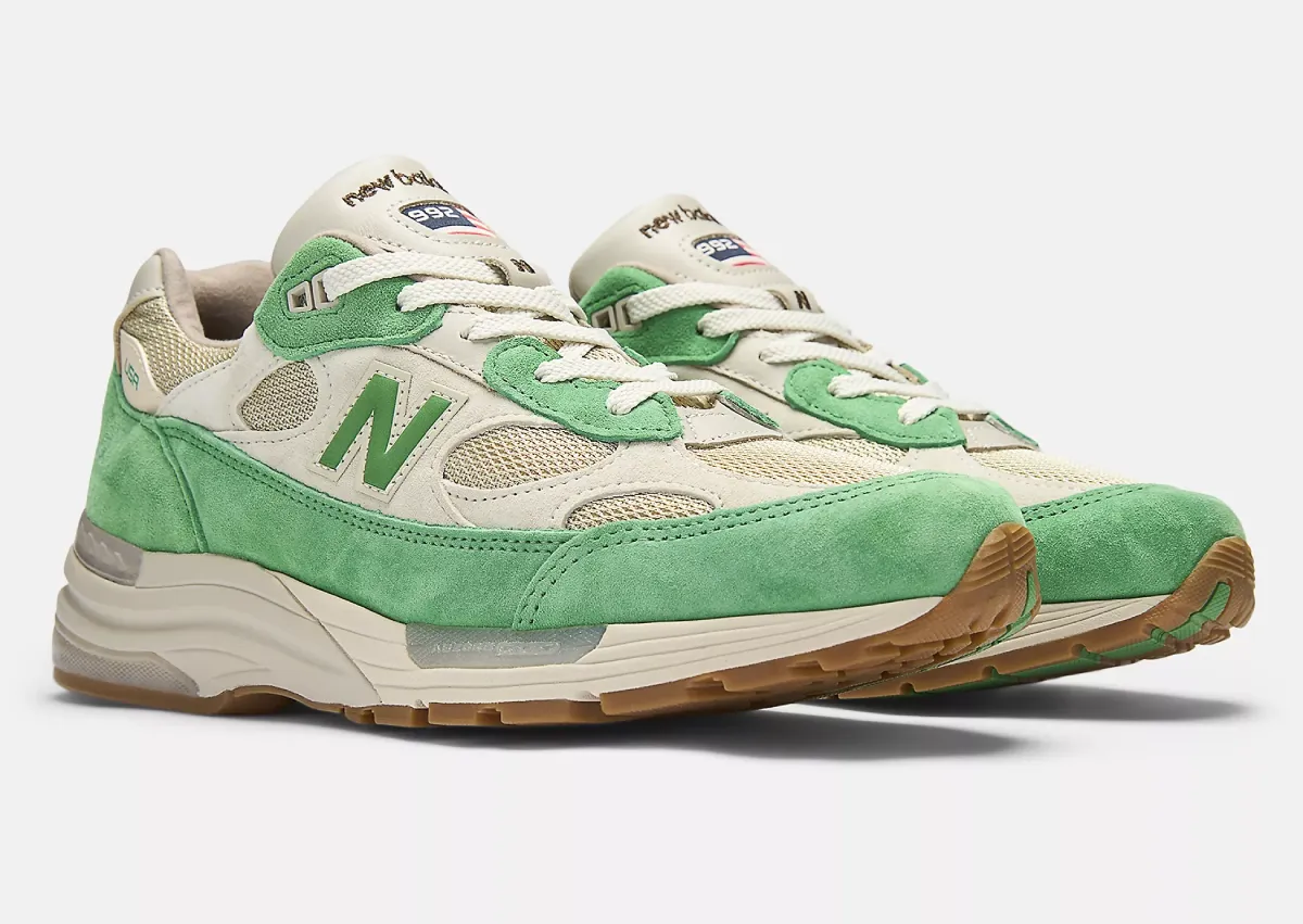 Joe Freshgoods联名NB 992米白绿麂皮复古做旧配色，只在Every Now and Then开业现场抽签发售