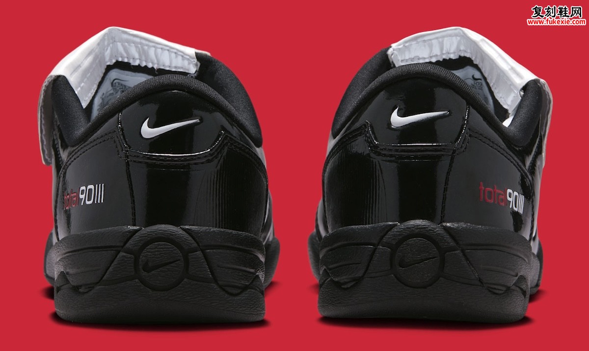Nike Total 90 III“黑/大学红”2026年3月发售，漆皮亮面重现千禧足球鞋经典美学