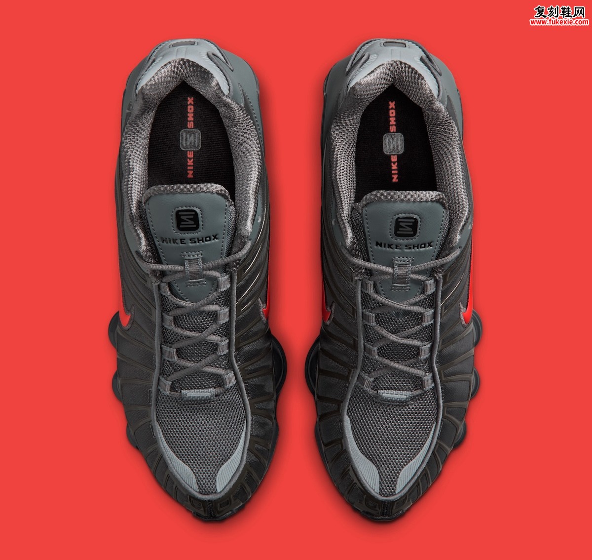 Nike Shox TL SE “Smoke Grey/Bright Crimson” 以深色基调重塑千禧年机械美学