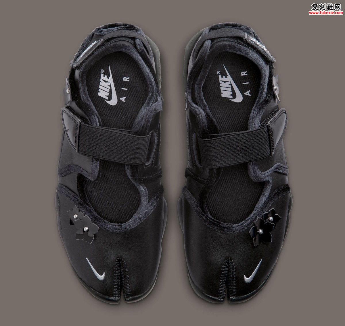 1996年分趾异形回归：Nike Air Rift “Black Flowers” 黑色漆皮花卉刺绣女款凉鞋，2026夏季发售